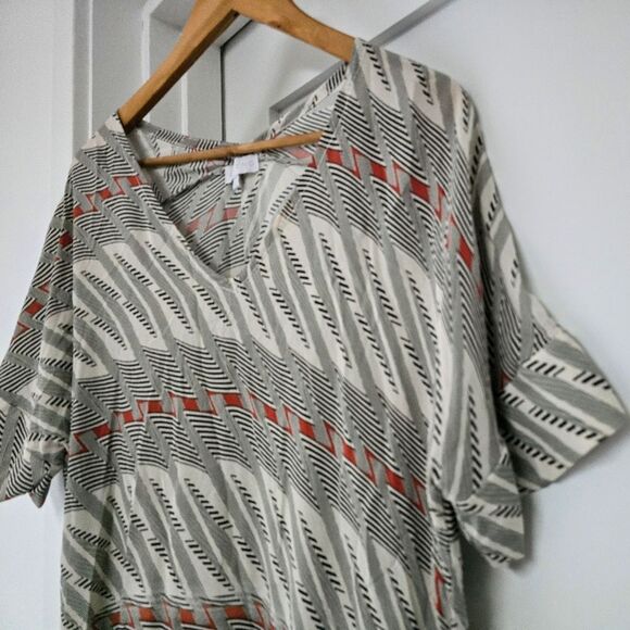 Asceno London x Amelia Graham Silk Kimono Midi Retro Bolt Print Dress in Black - Picture 4 of 13